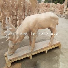 小鹿吃草石雕，晚霞紅動物雕塑